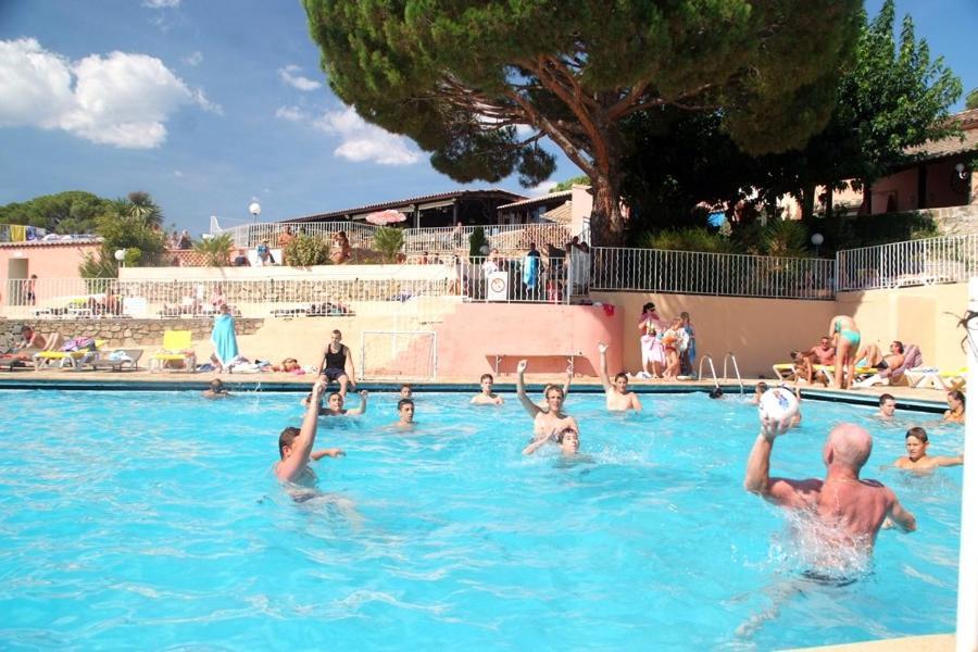 Camping Montana Parc - Gassin Golfe De St Tropez - Maeva المظهر الخارجي الصورة
