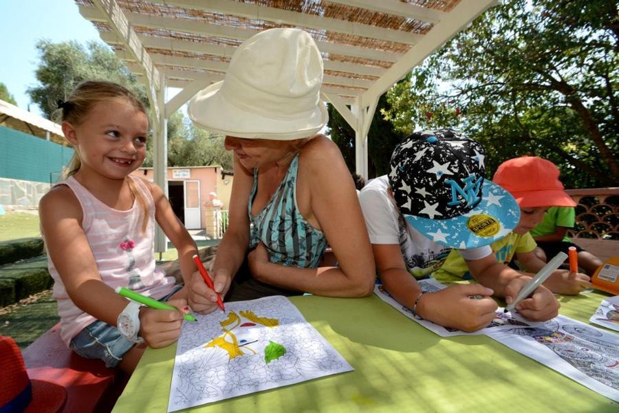 Camping Montana Parc - Gassin Golfe De St Tropez - Maeva المظهر الخارجي الصورة